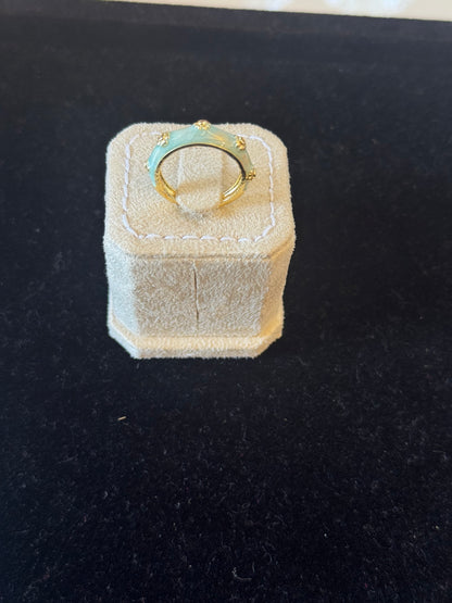 Royal rayer ring
