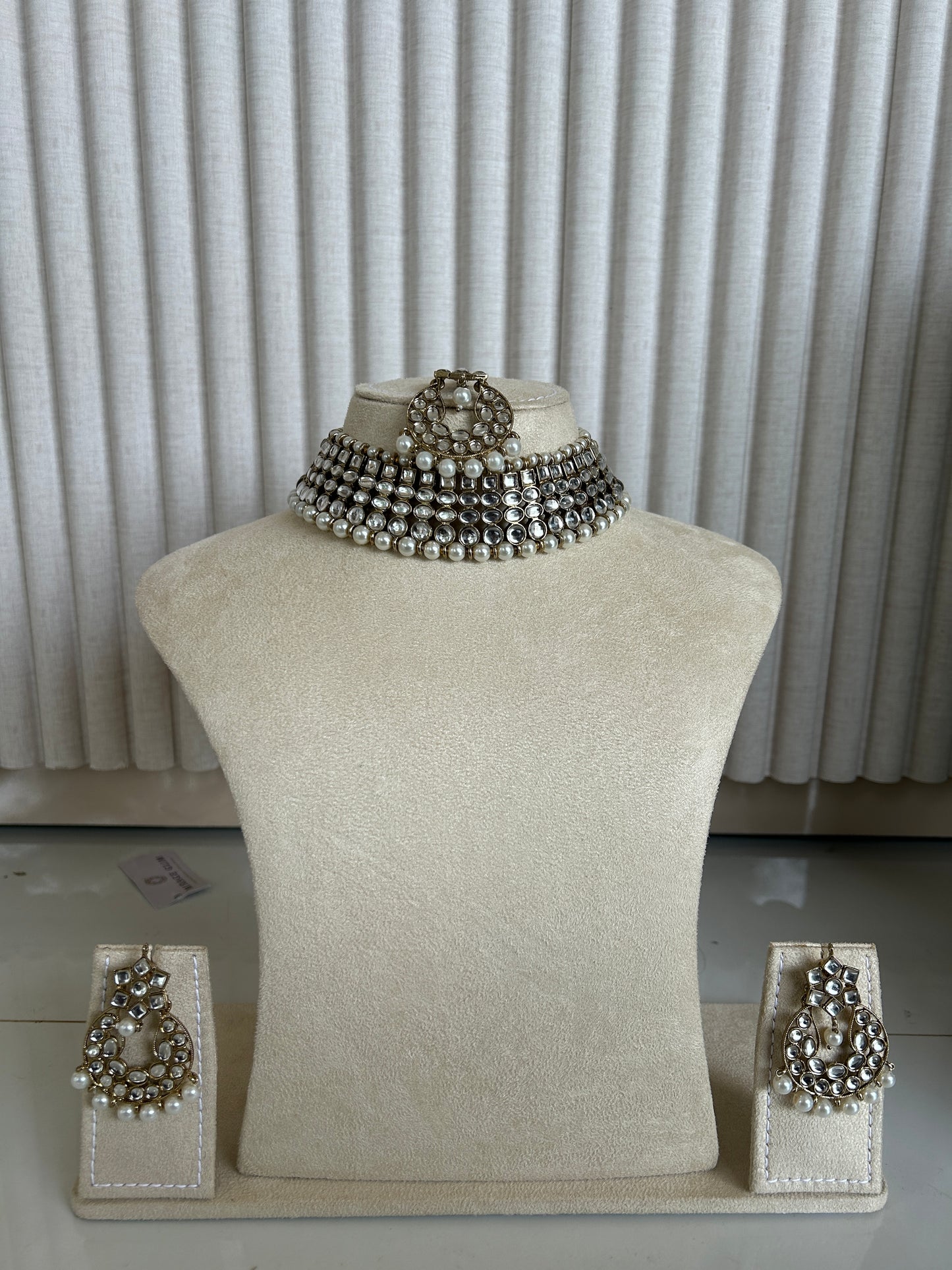 M4 Rental Jewellery
