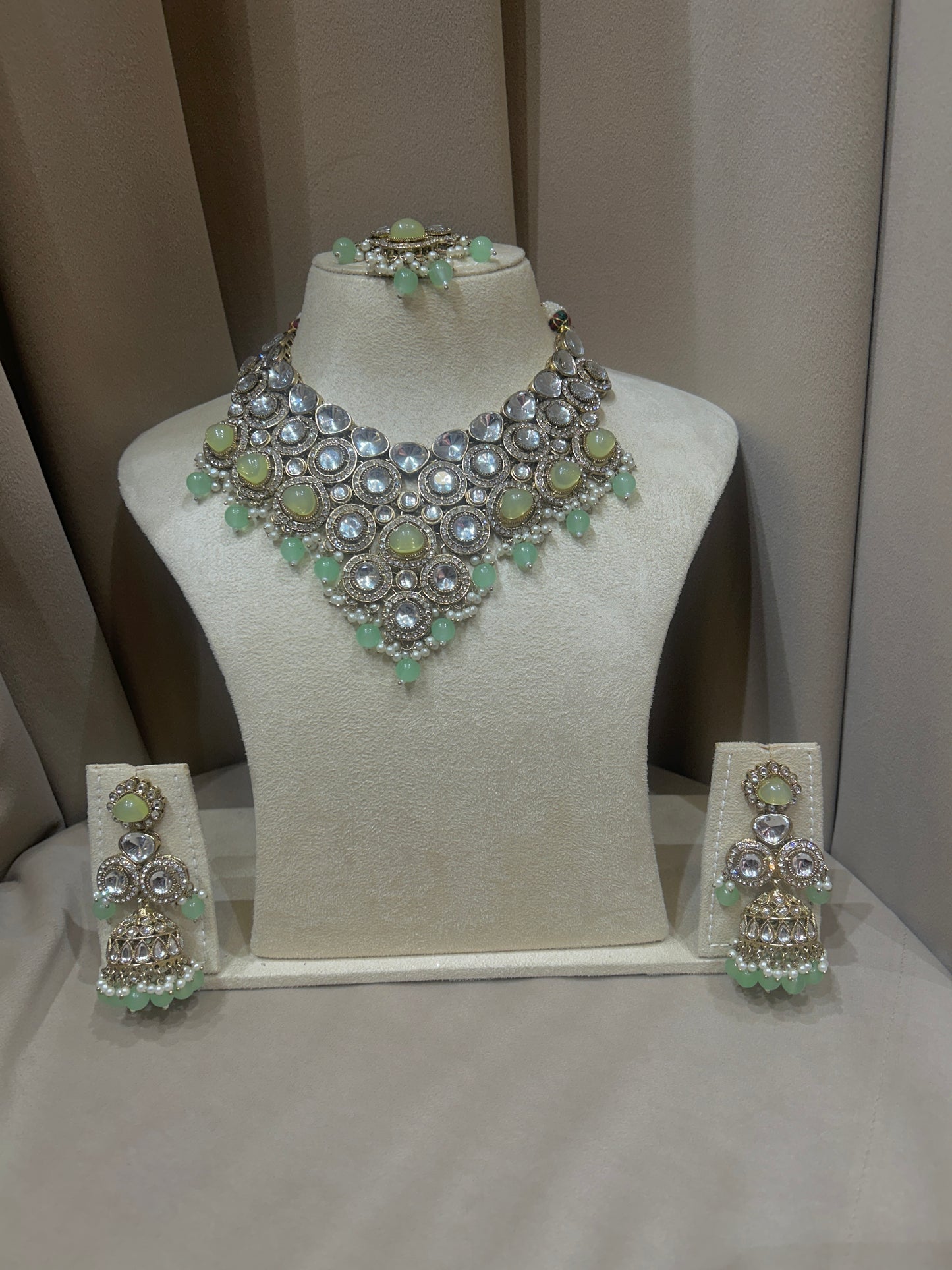 Rental jewellery
