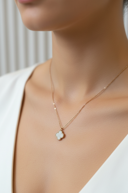 Clover Rose gold necklace