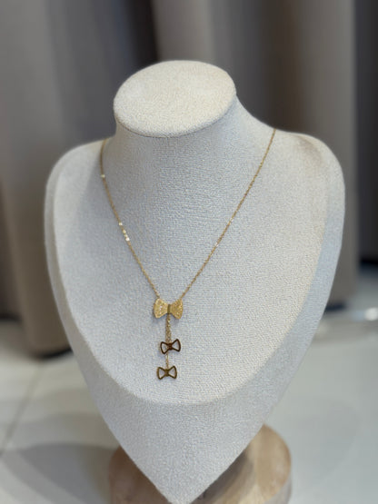 Bow necklace
