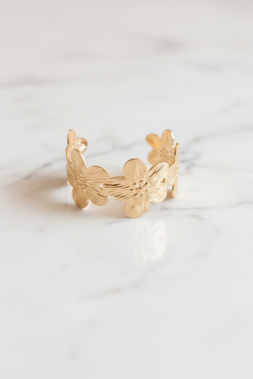 Cuff bangle
