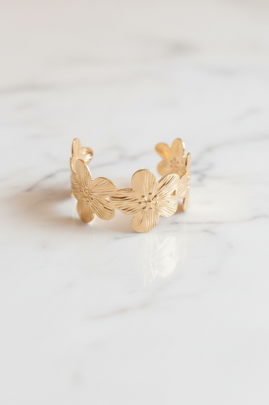 Cuff bangle