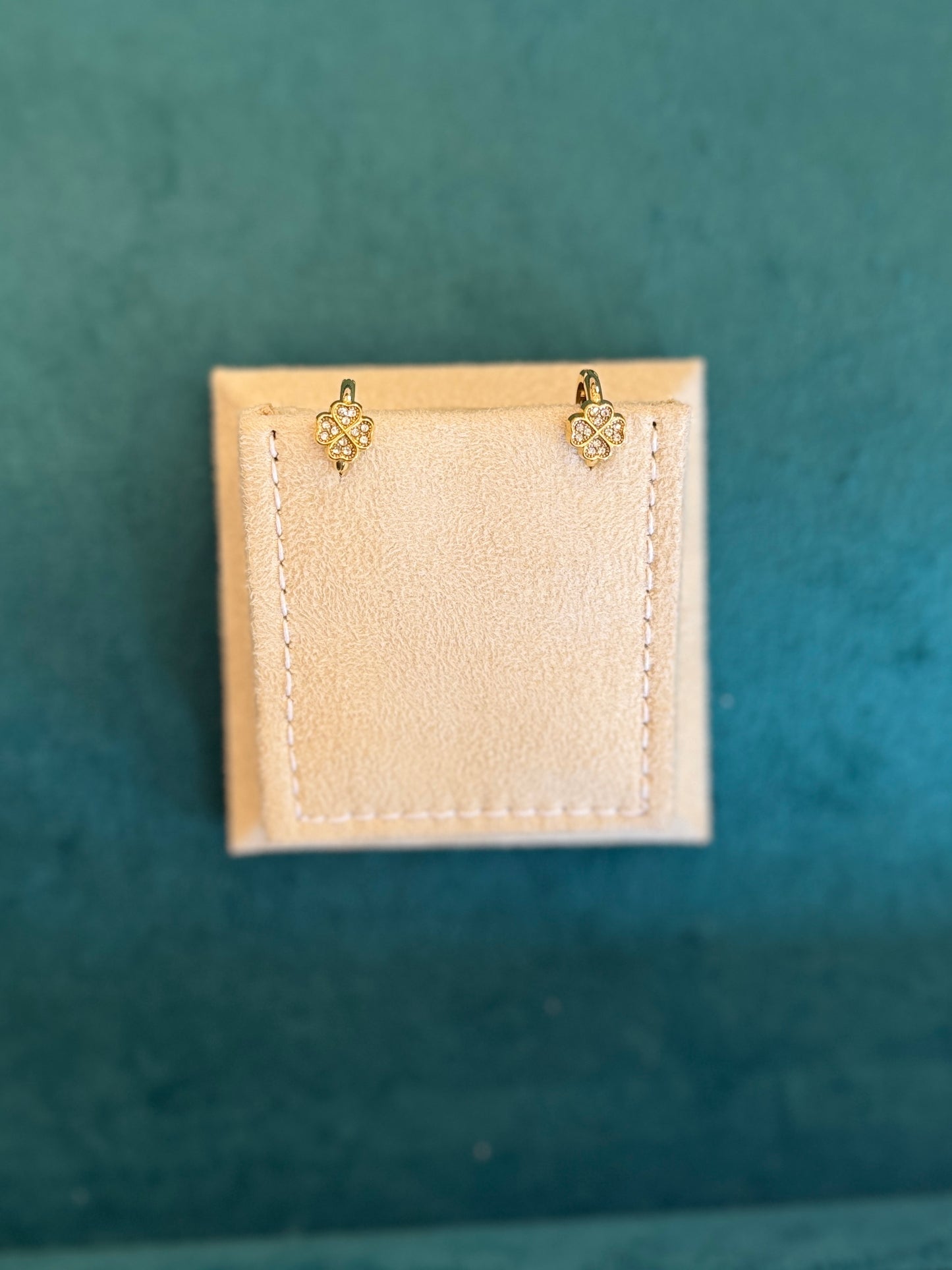 Flower earring