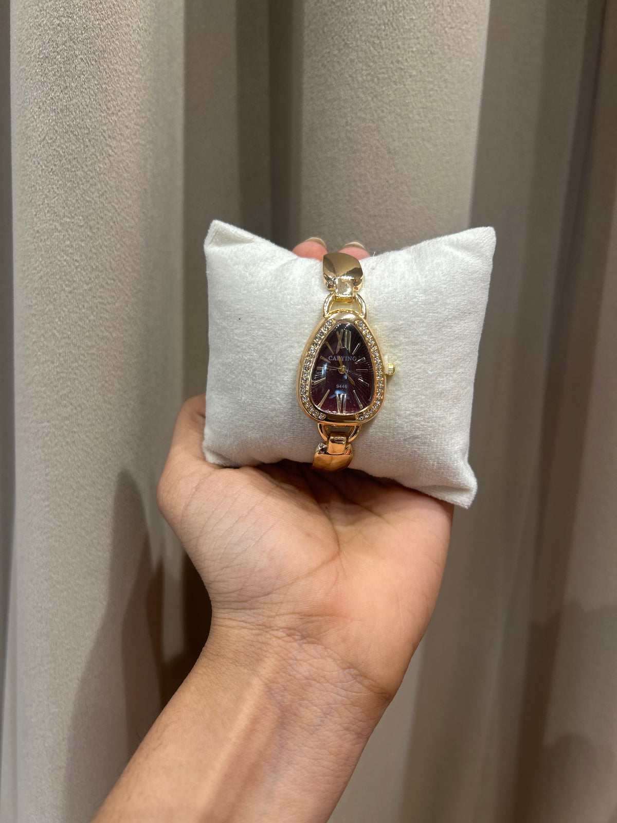 Luxe Teardrop Watch