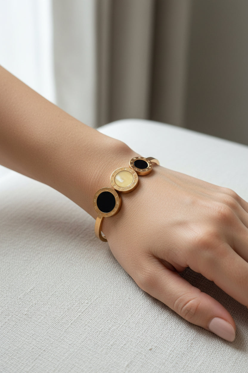 Roman bangle