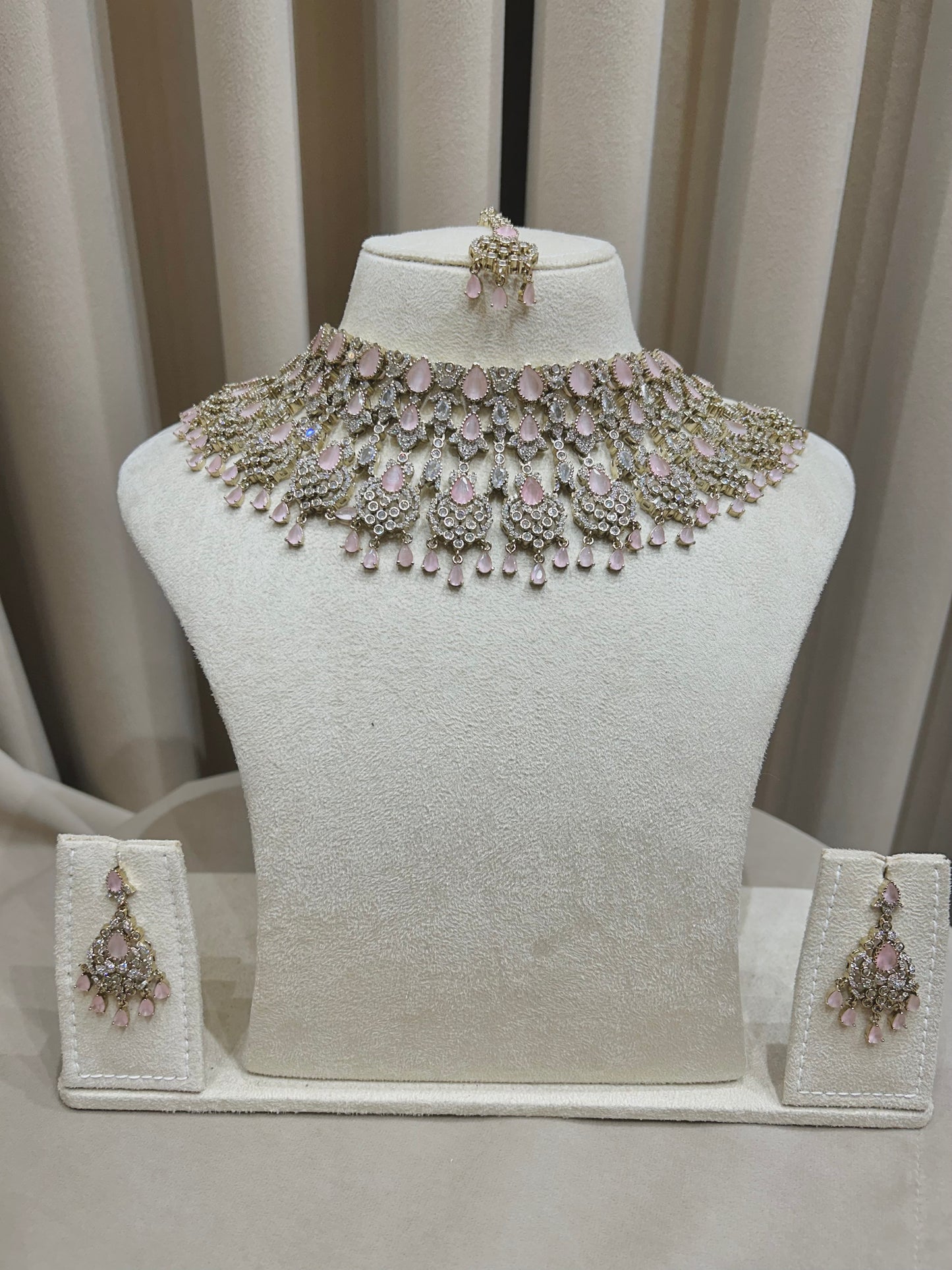 Ad Rental jewellery