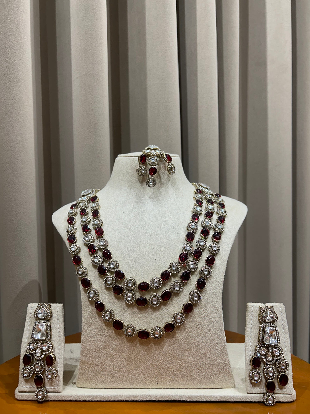 Rental jewellery