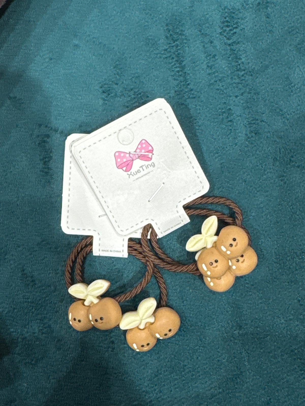 Smiling hair band