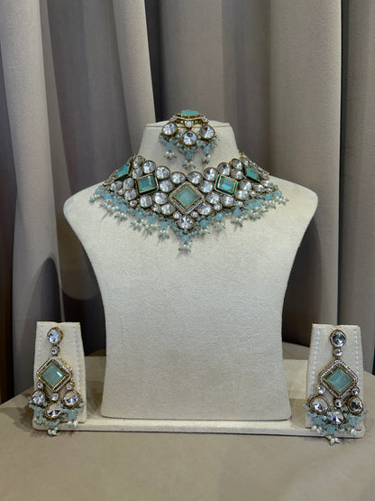 Rental jewellery poder blue