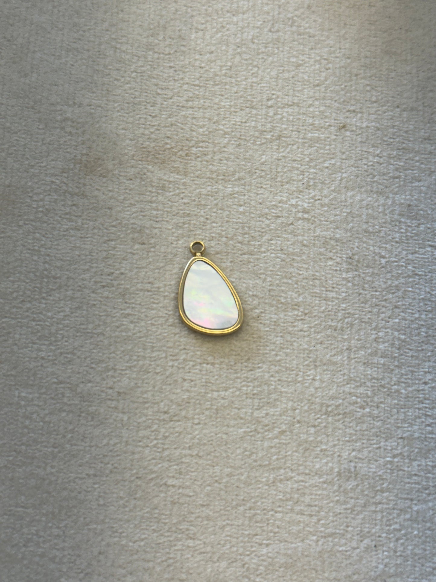 Bella charm