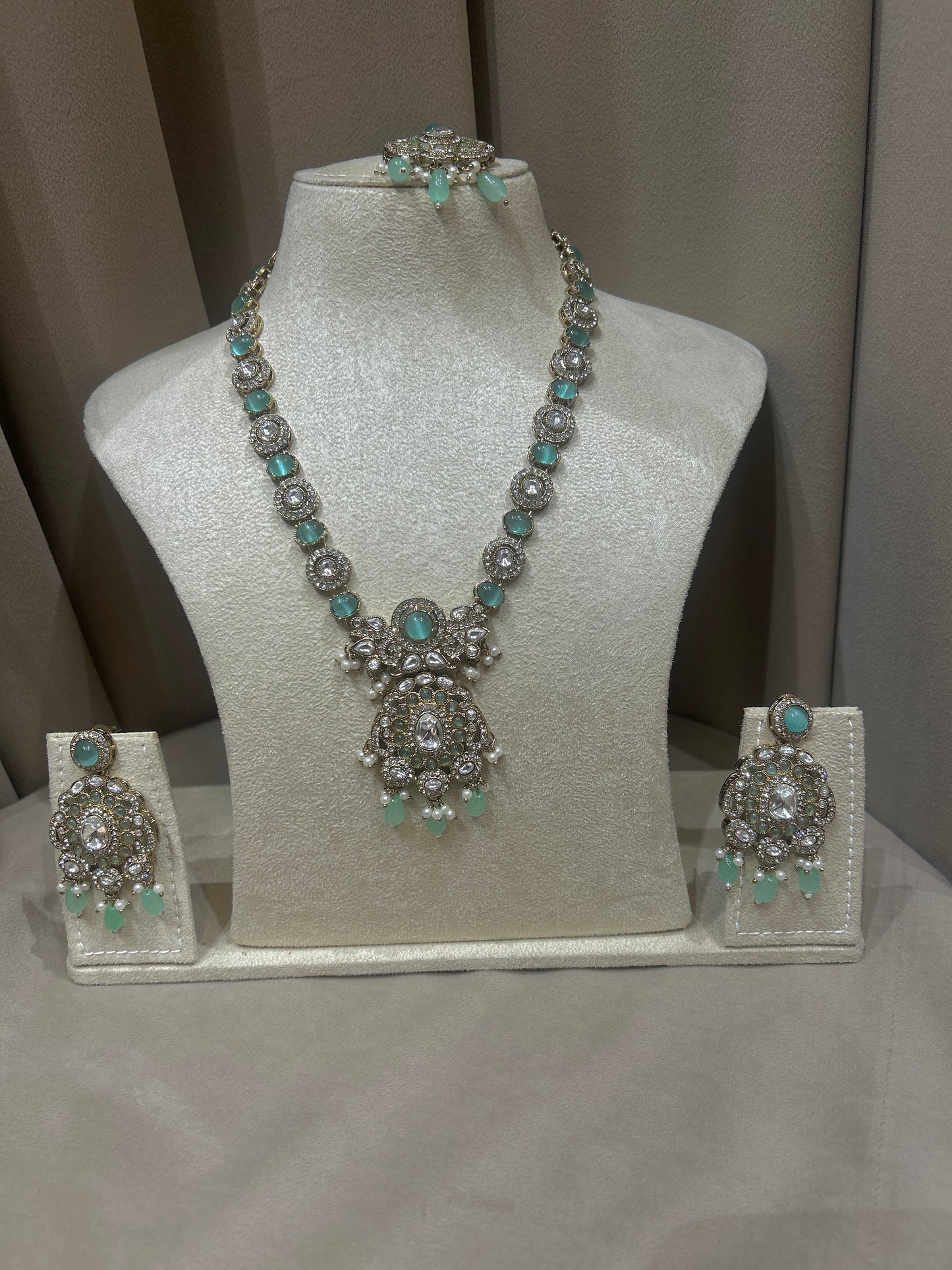 Rental jewellery