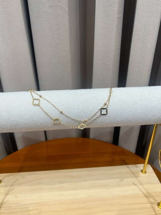 Clover bracelet