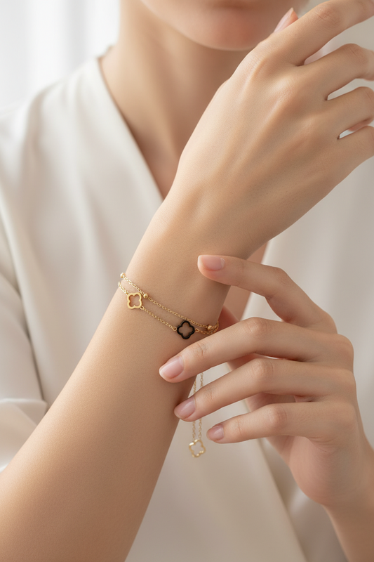Clover bracelet