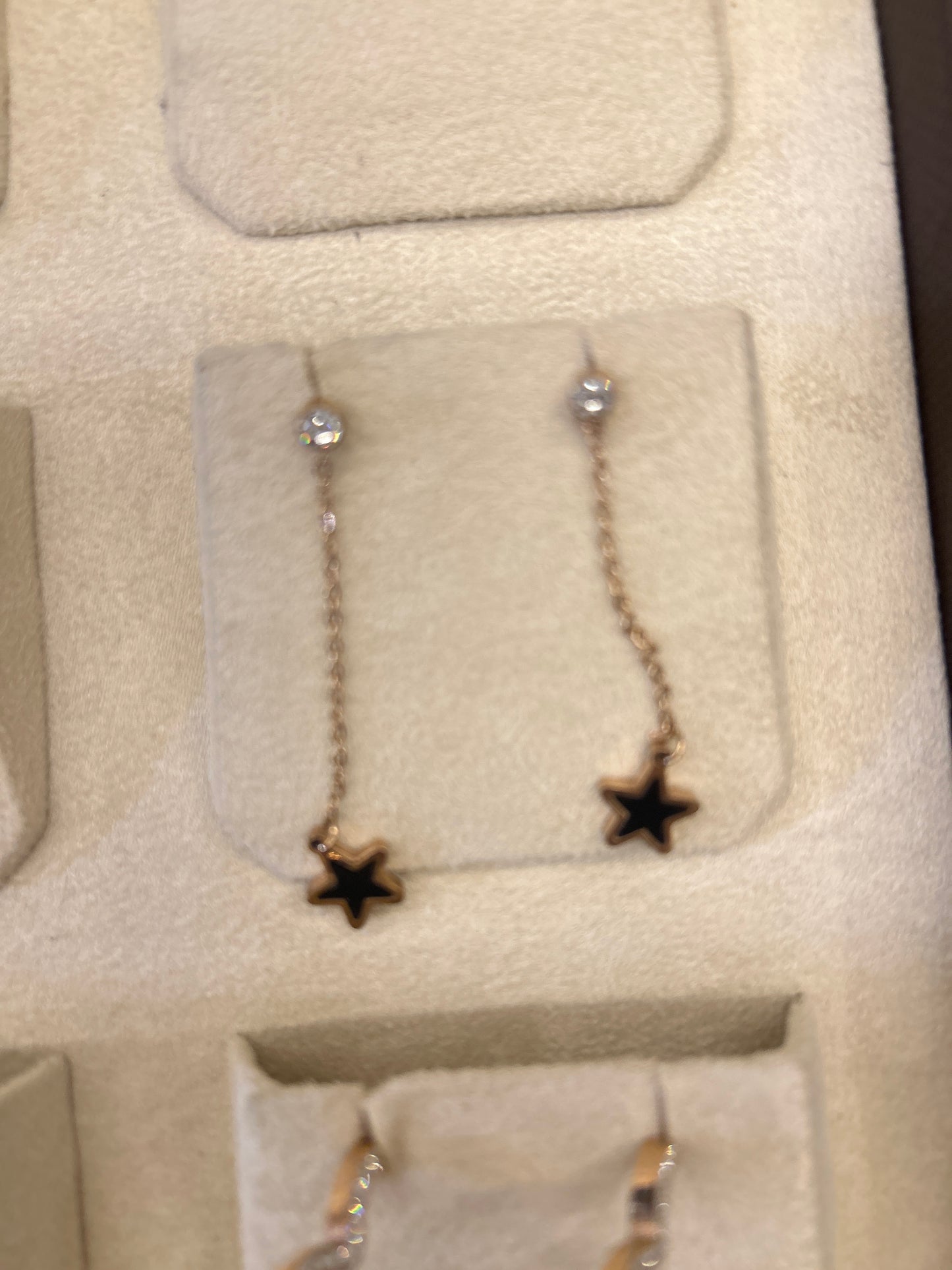Star earing
