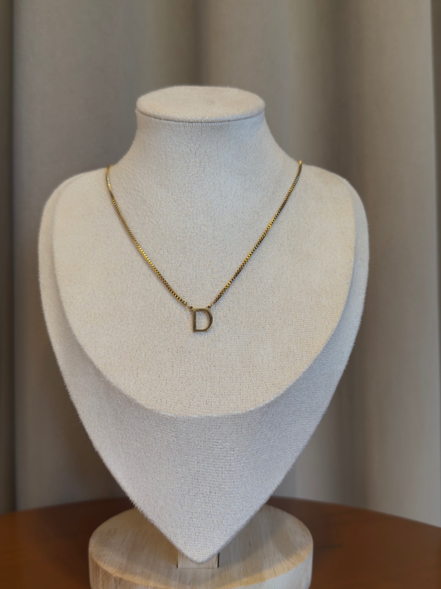 Alphabet chain necklace