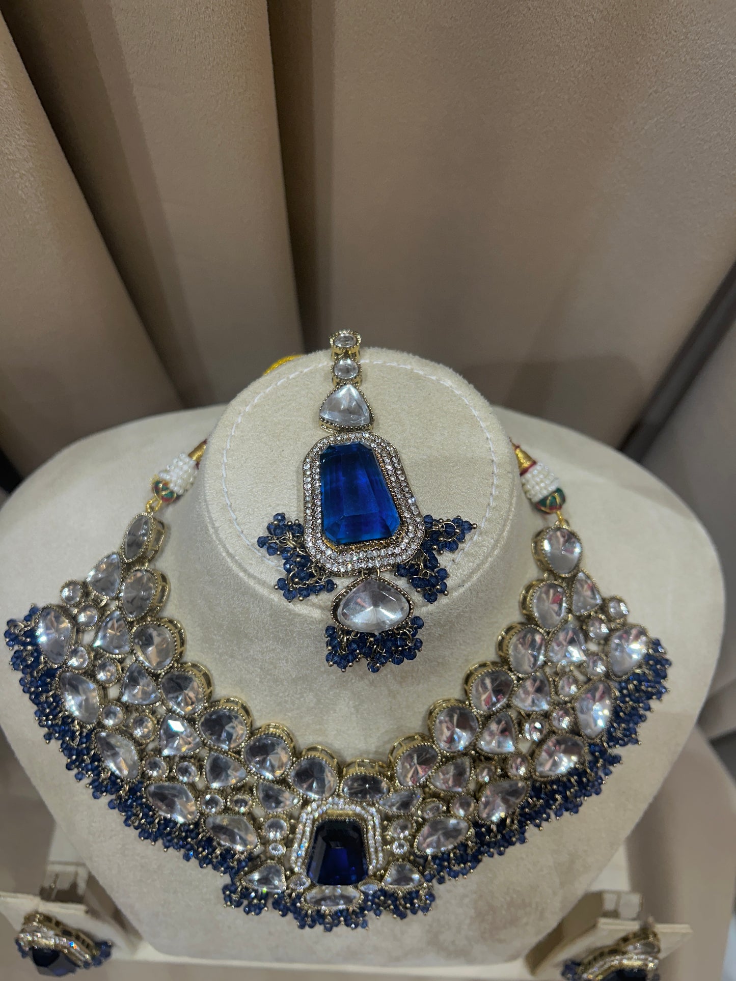 Rental jewellery