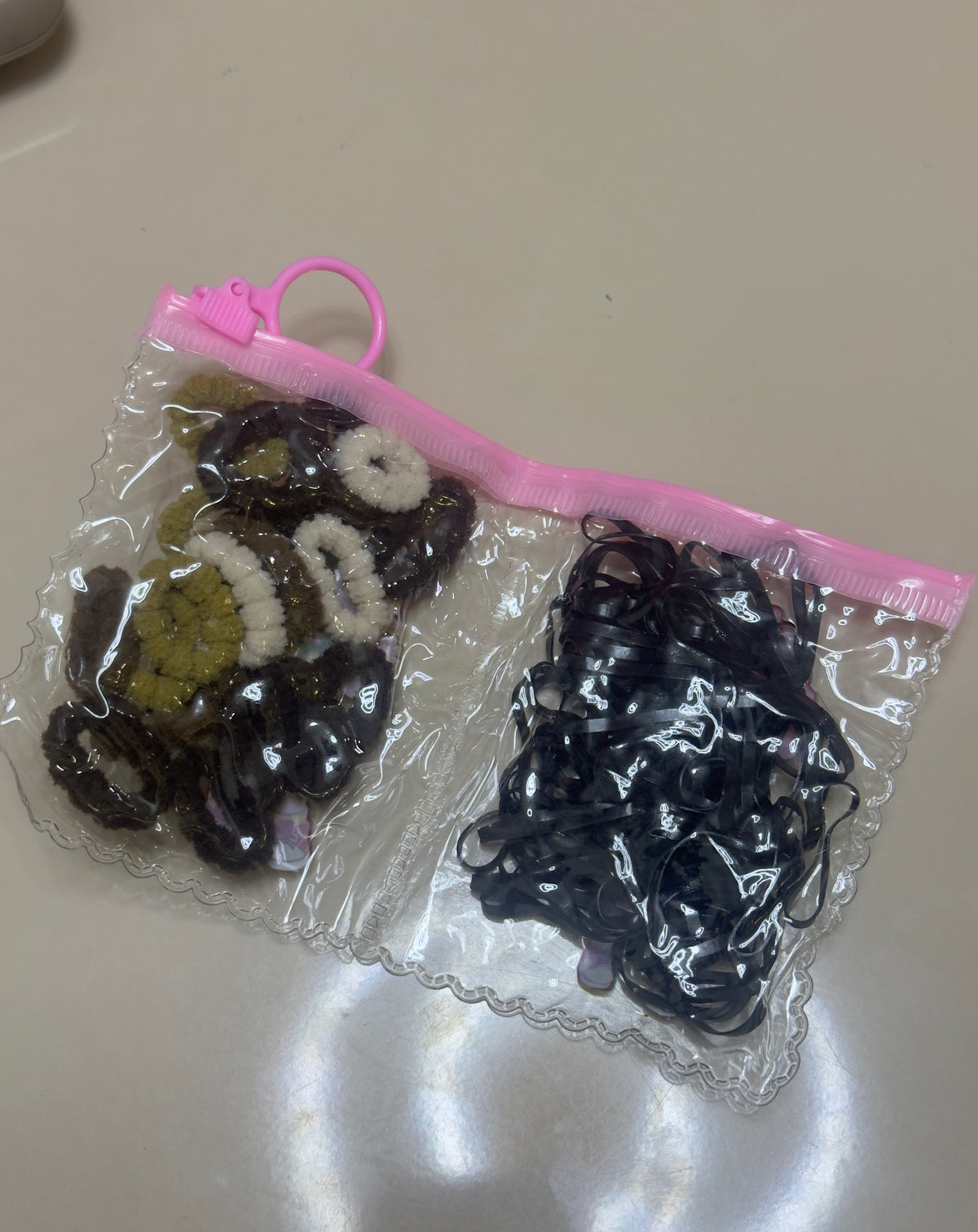 Dark colour hair accessories
