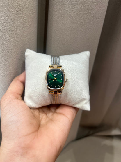 Nova dial watch