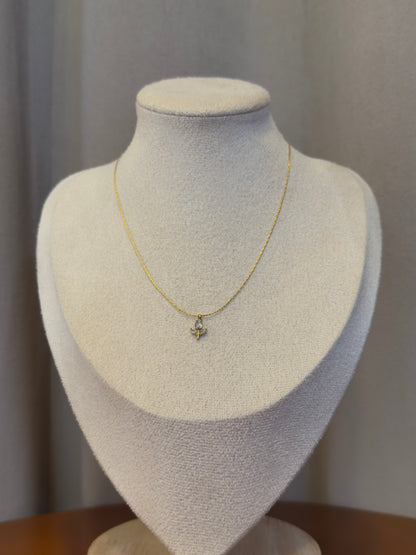White tulip necklace