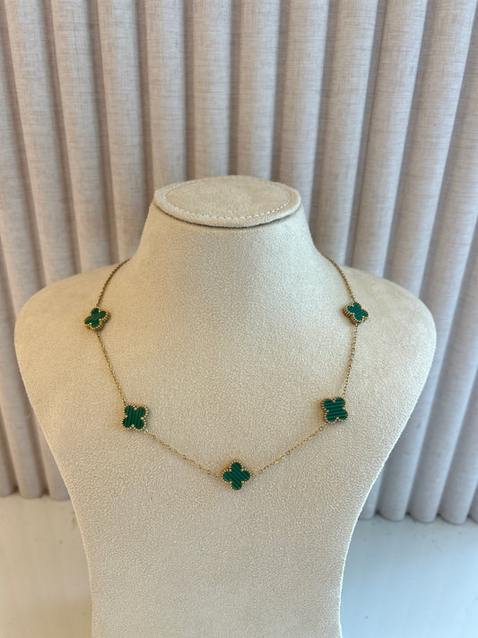 Green clover necklace