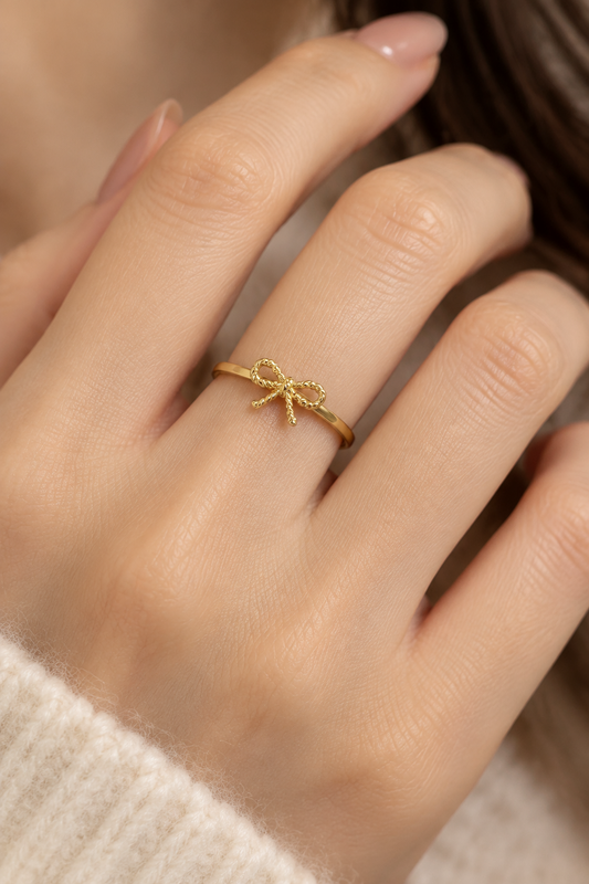Bow Stackable ring
