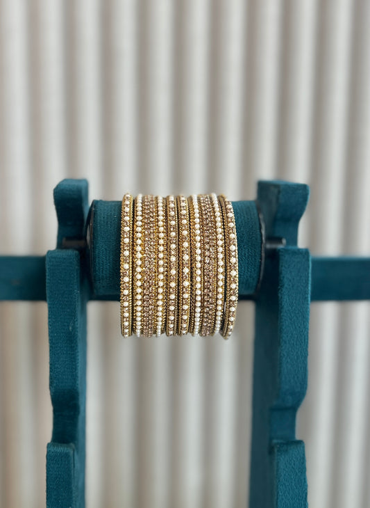 Bead stone bangle set