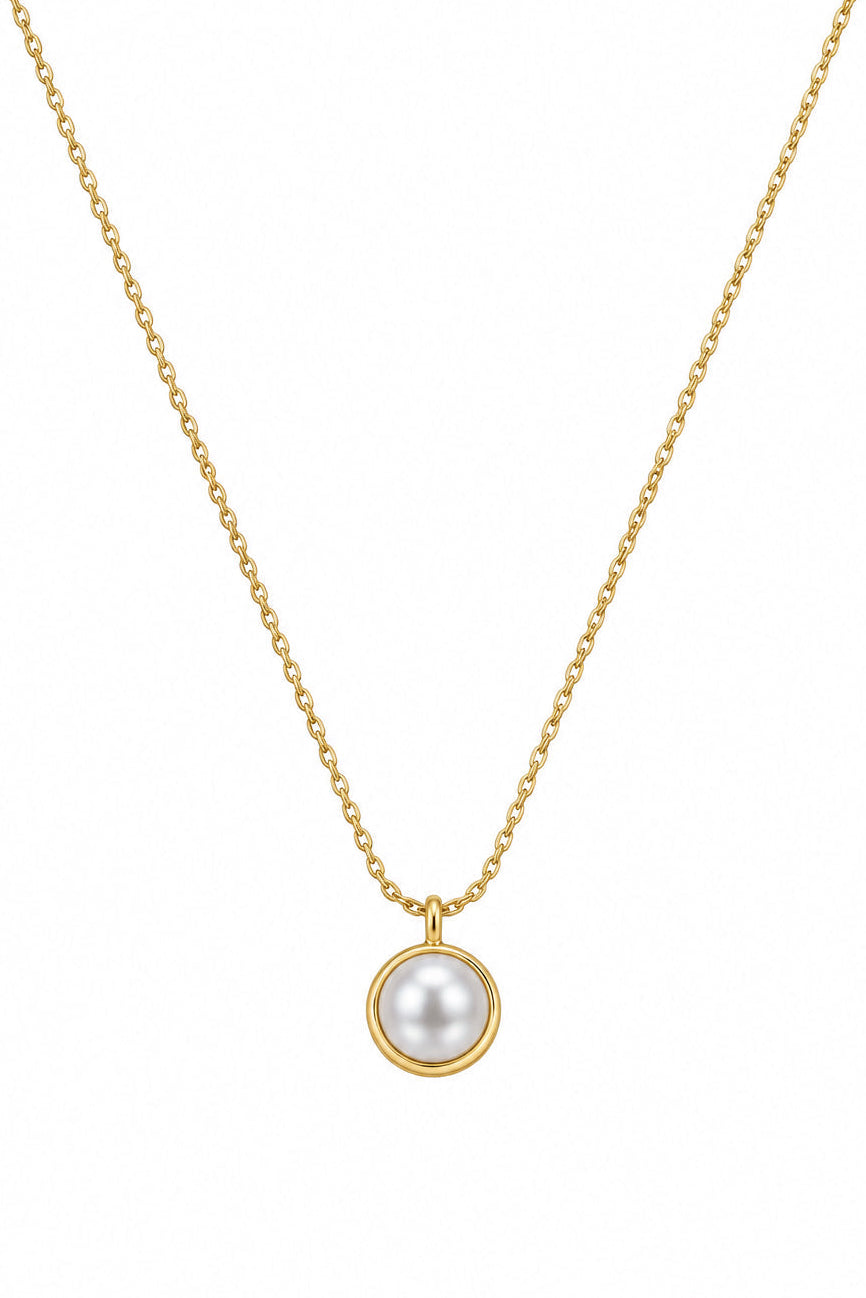 White pearl necklace