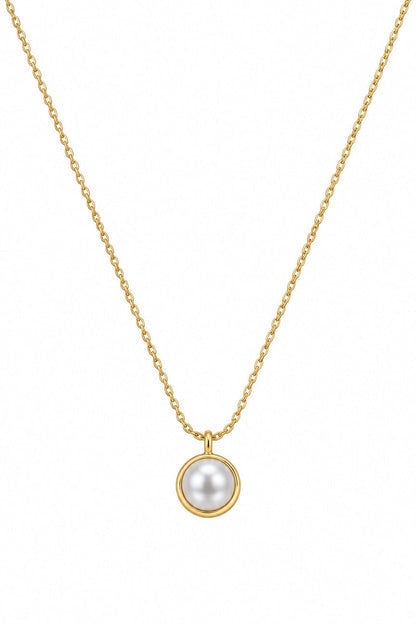White pearl necklace
