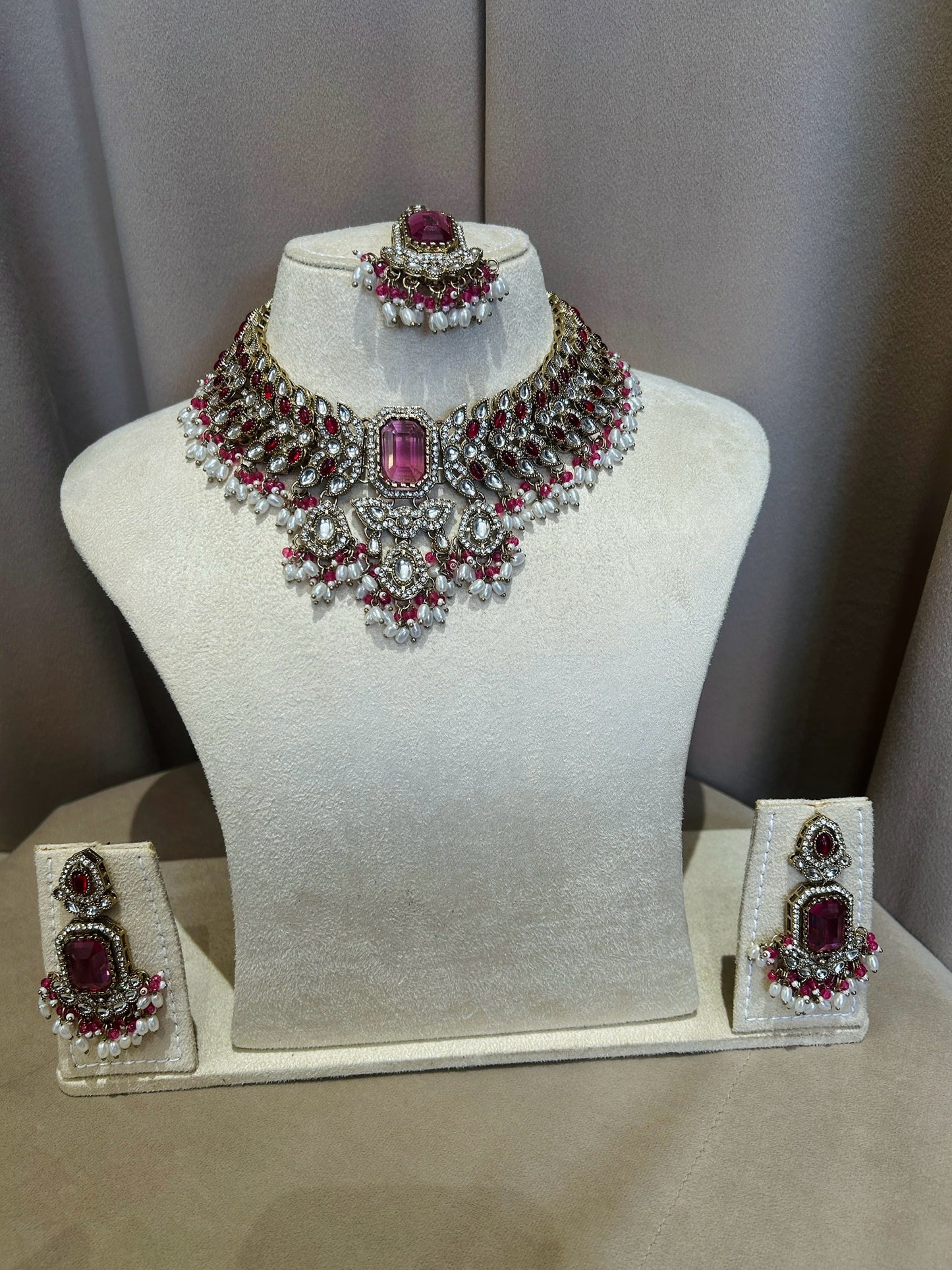 Rental jewellery