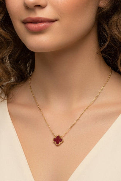 Clover necklace