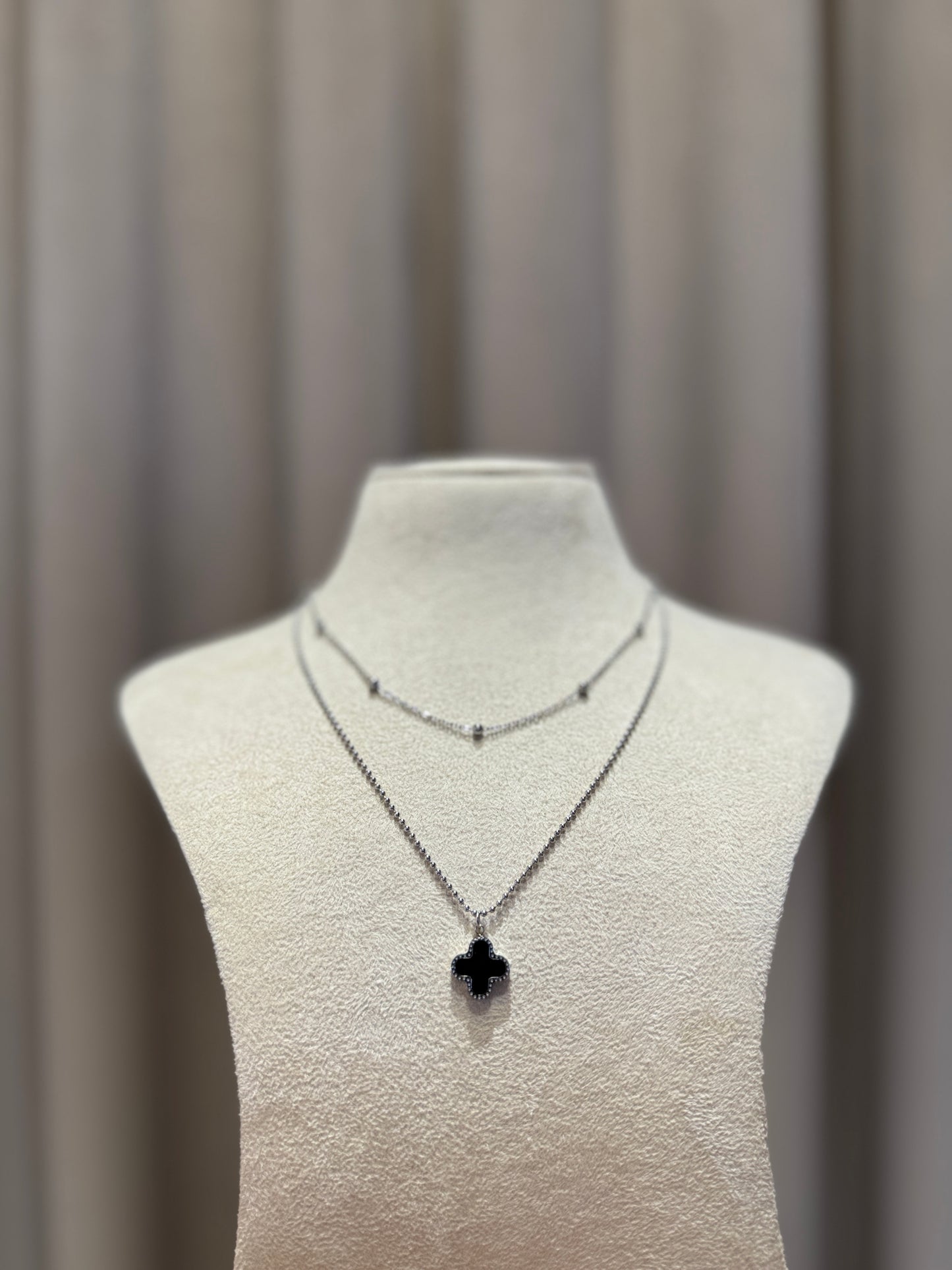 Double layer clover Necklace - Silver