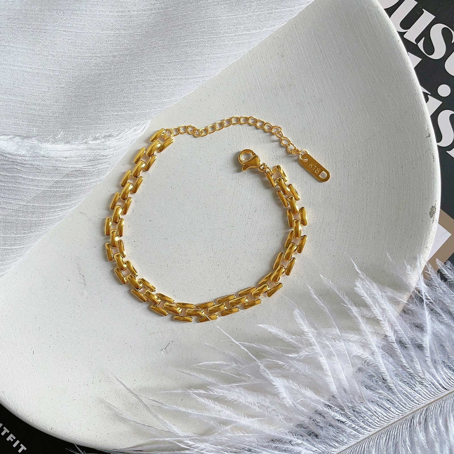Bracelet