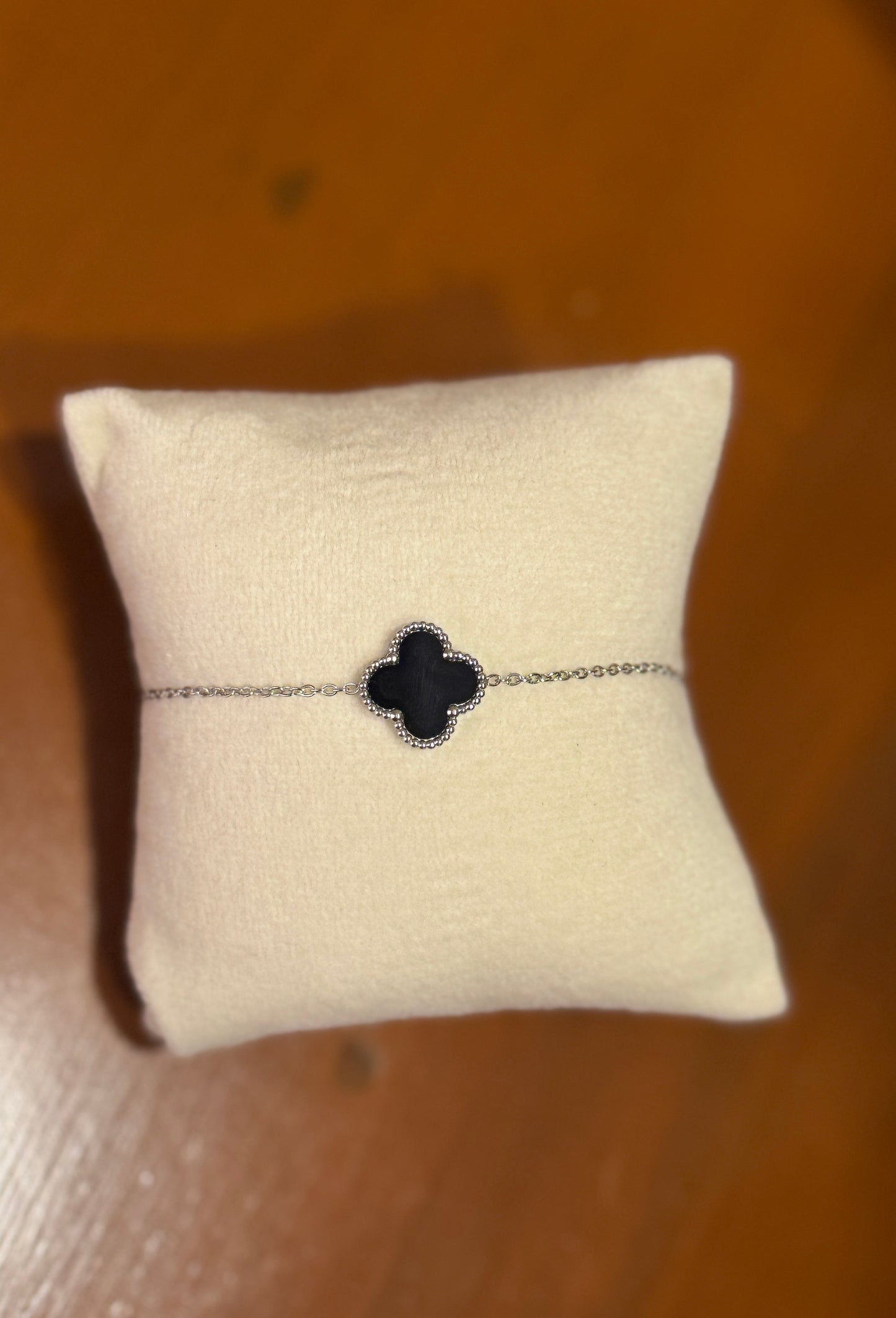 Silver  clover bracelet