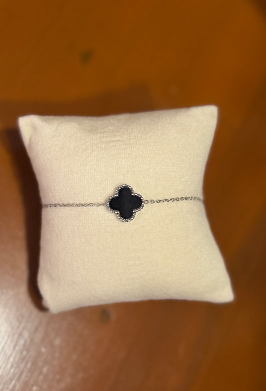 Silver  clover bracelet