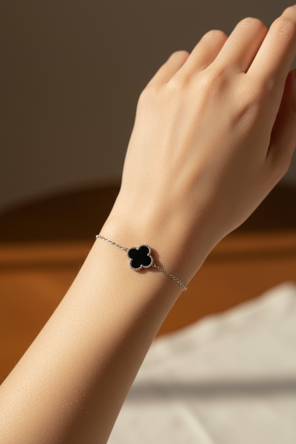 Silver  clover bracelet