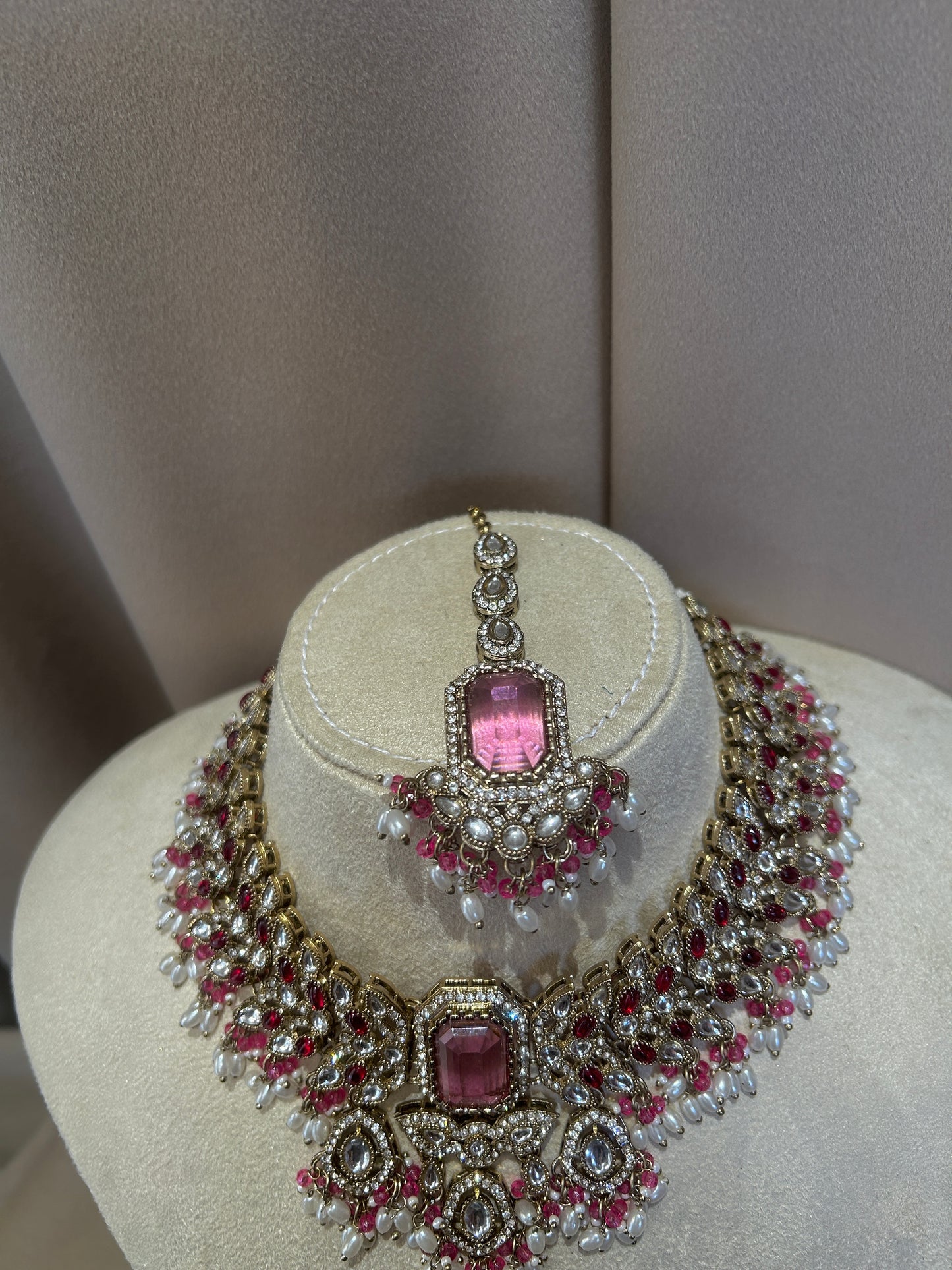 Rental jewellery