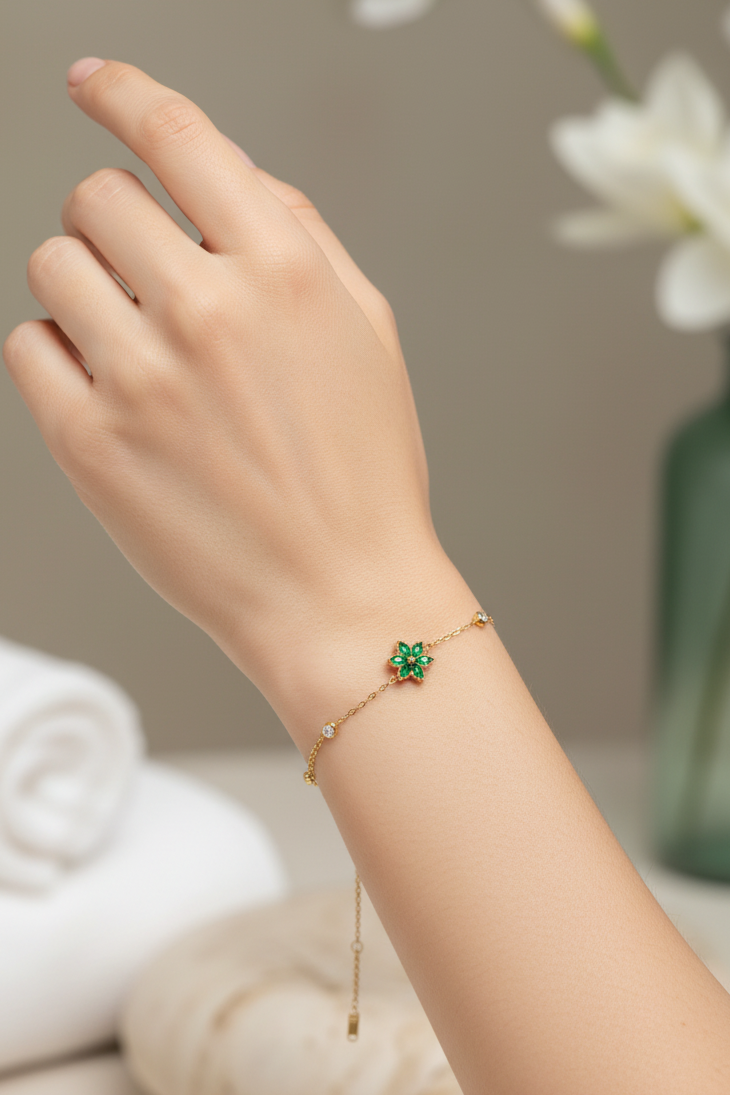 Emerald Bloom Bracelet Gold