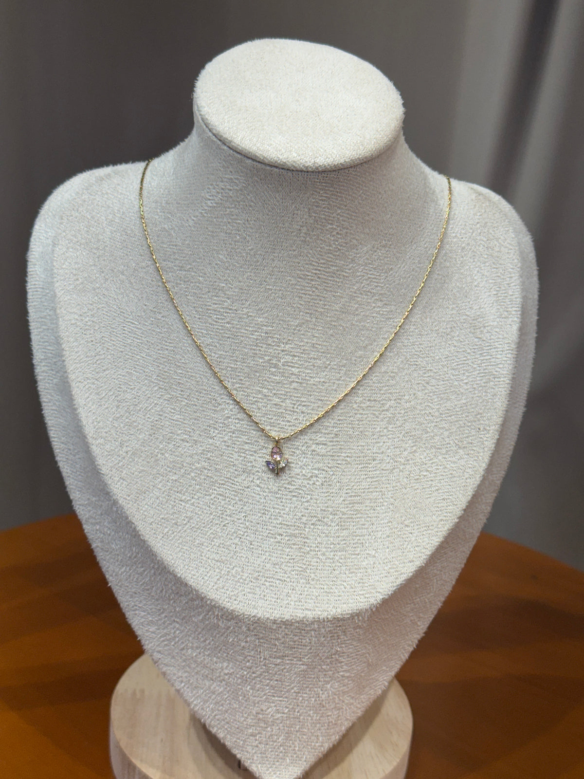 Multicolour tulip necklaces