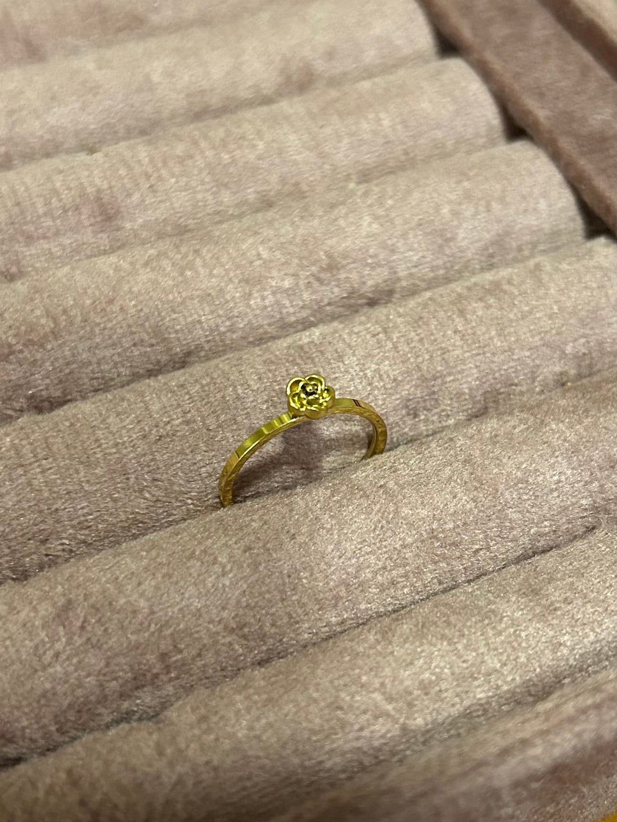 Stackable ring