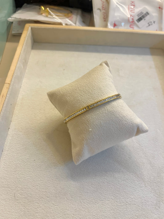 Hyra Gold Bangle Adult size