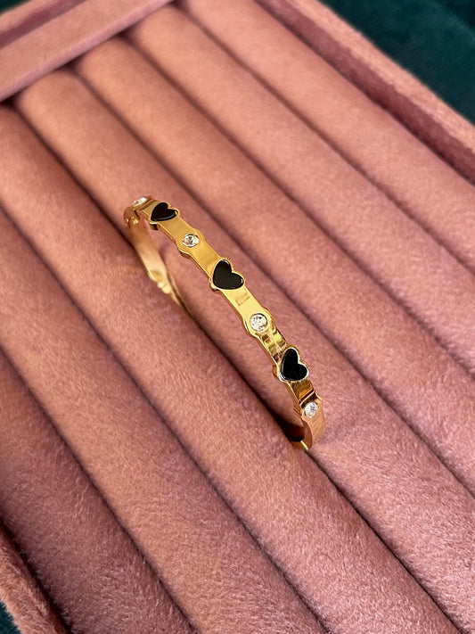 Black heart bangle