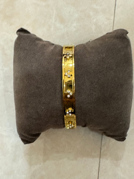 Floral Cluster Bangle Gold