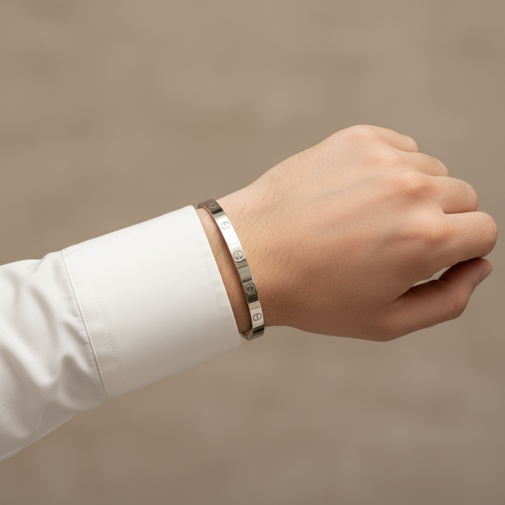I’ve luxe silver Kada