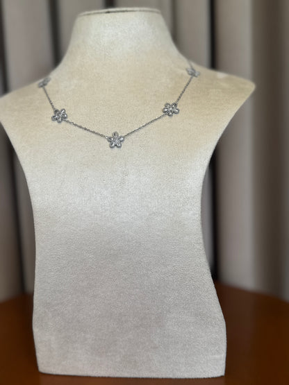 Flower Necklace - Silver