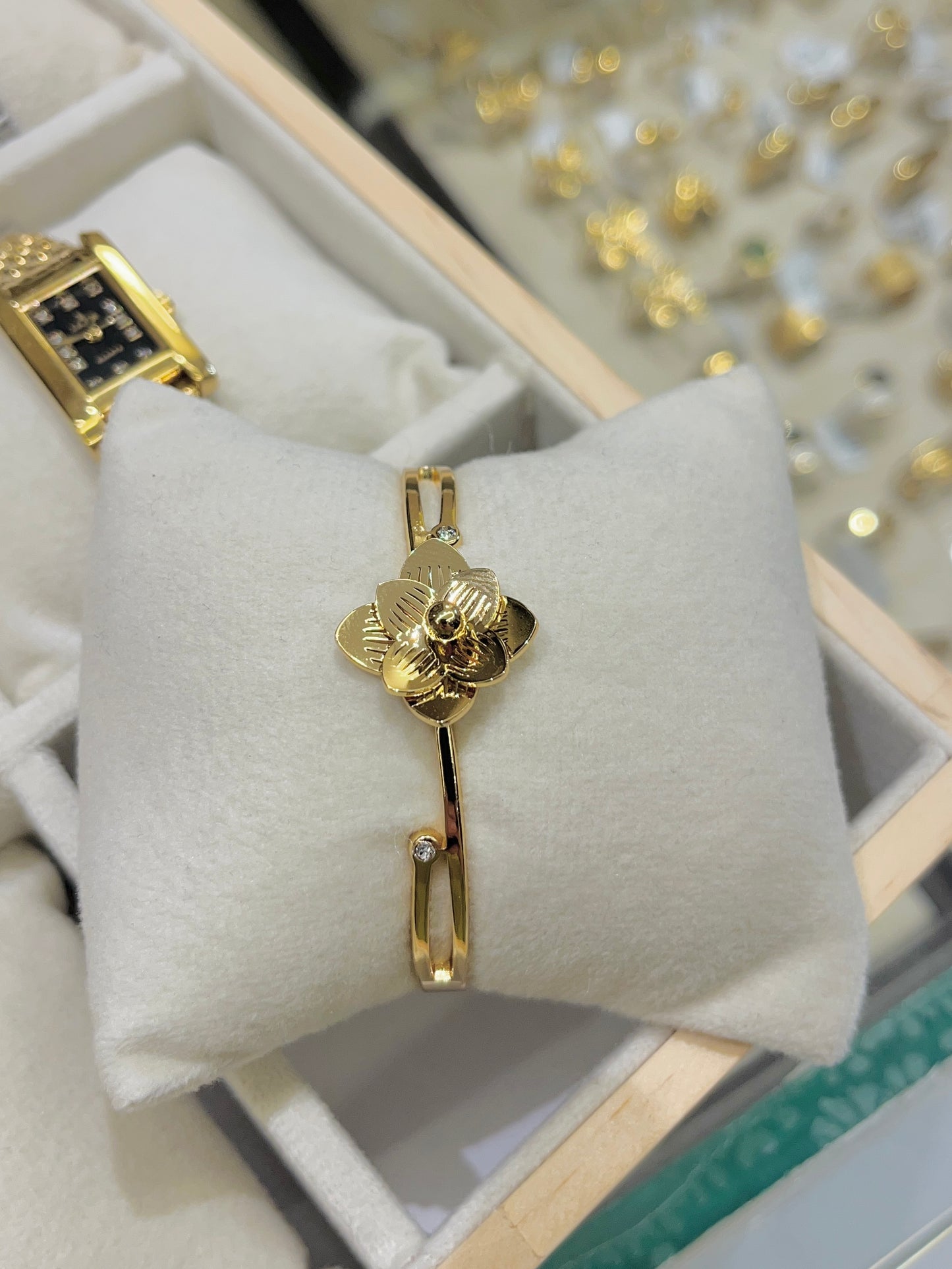 Aimi Gold Bangle Baby size