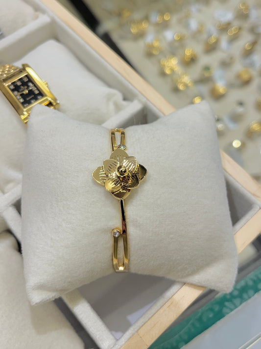 Aimi Gold Bangle Baby size