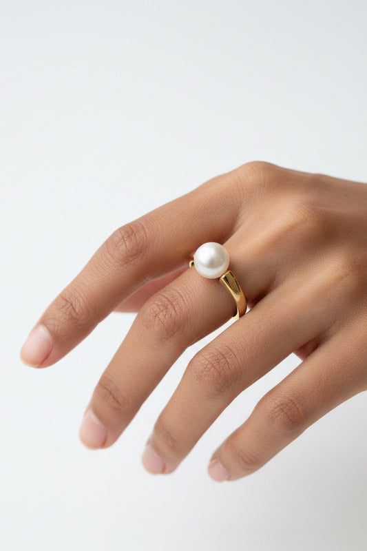 White pearl ring