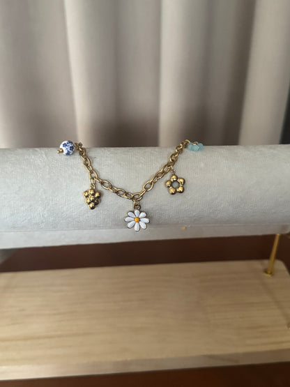 Charm bracelet