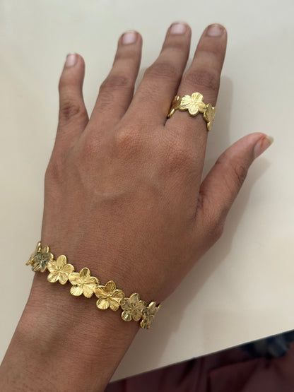 Flower combo bangle